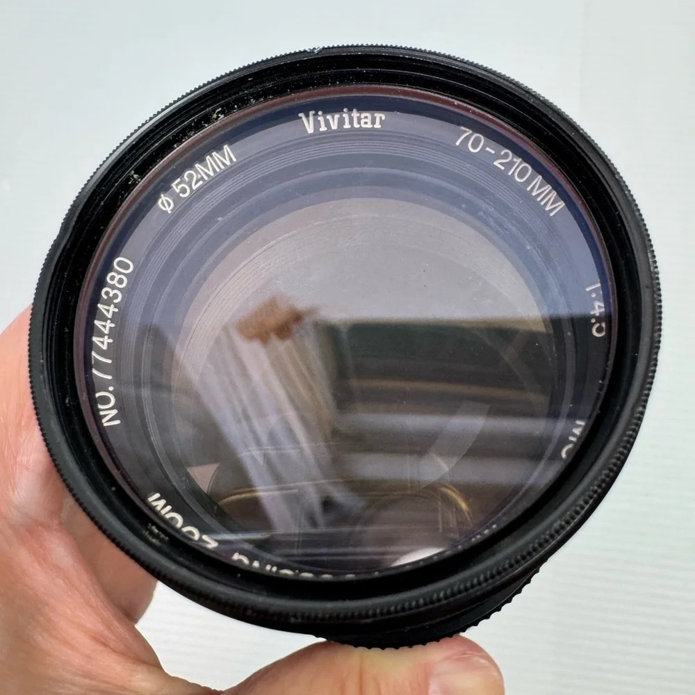 Vivitar 70-210mm 1:4.5 Zoom Lens MC Macro Focusing Zoom No.77445380 Japan